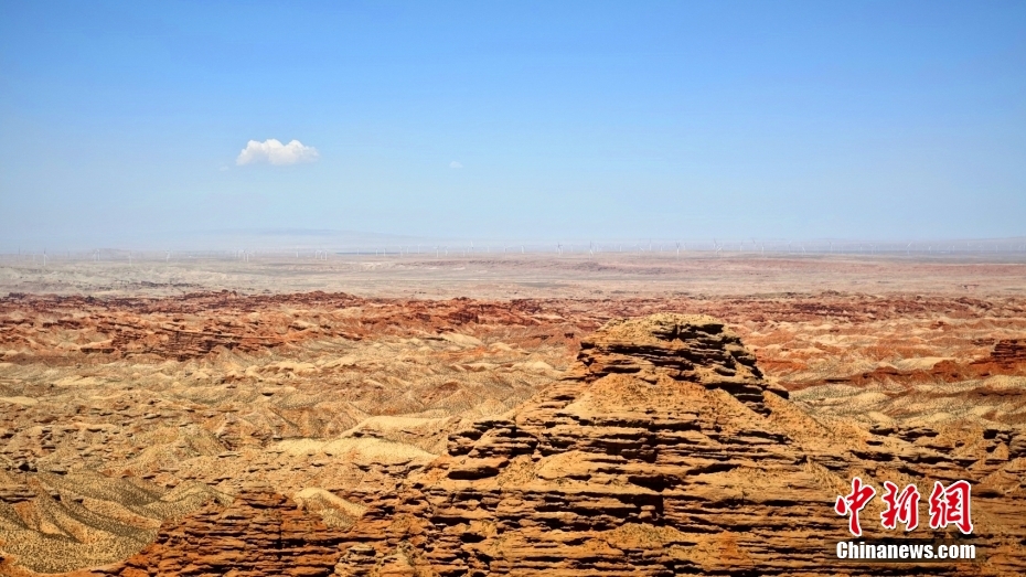 甘肃张掖:平山湖大峡谷群峰耸立 红色砂砾岩层层次清晰  第8张 甘肃张掖:平山湖大峡谷群峰耸立 红色砂砾岩层层次清晰  第8张