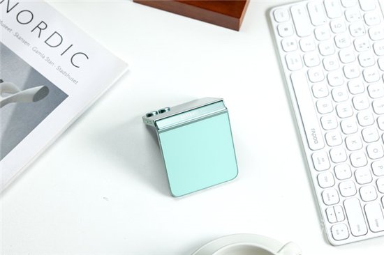 首款骁龙8 Gen3小折叠 三星Galaxy Z Flip6手机评测  第9张 首款骁龙8 Gen3小折叠 三星Galaxy Z Flip6手机评测  第9张