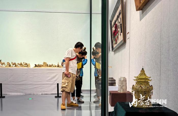 沿黄九省区民间工艺美术精品展在内蒙古美术馆开展  第7张