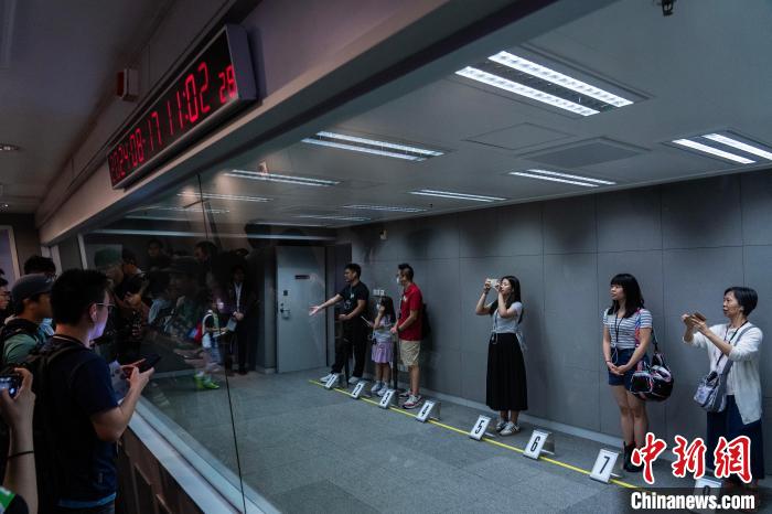 香港特区廉署“开放日”邀市民了解五十载峥嵘  第5张