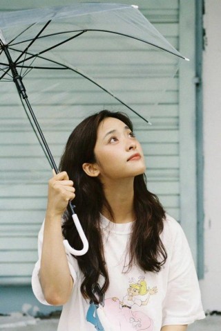 很羡慕，沈月的松弛感