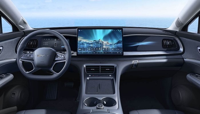 一周新车盘点 | 沃尔沃发布XC70混动车 比亚迪新增海狮07  第5张