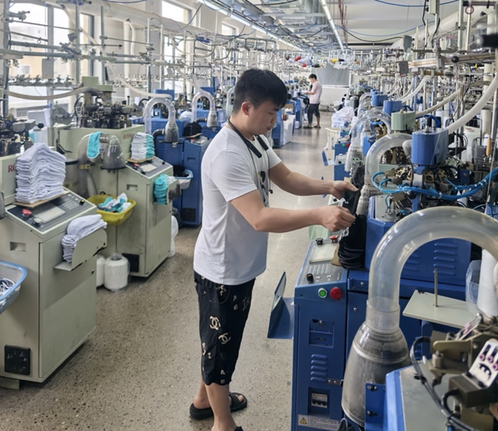 关税骤降后	，外贸订单迎来“报复性增长”  第2张