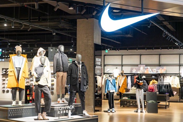 HOKA在上海最贵地段开了家1600平米门店  第5张