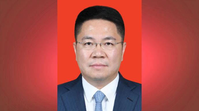 李峰已任上海青浦区委常委  第1张 李峰已任上海青浦区委常委  第1张