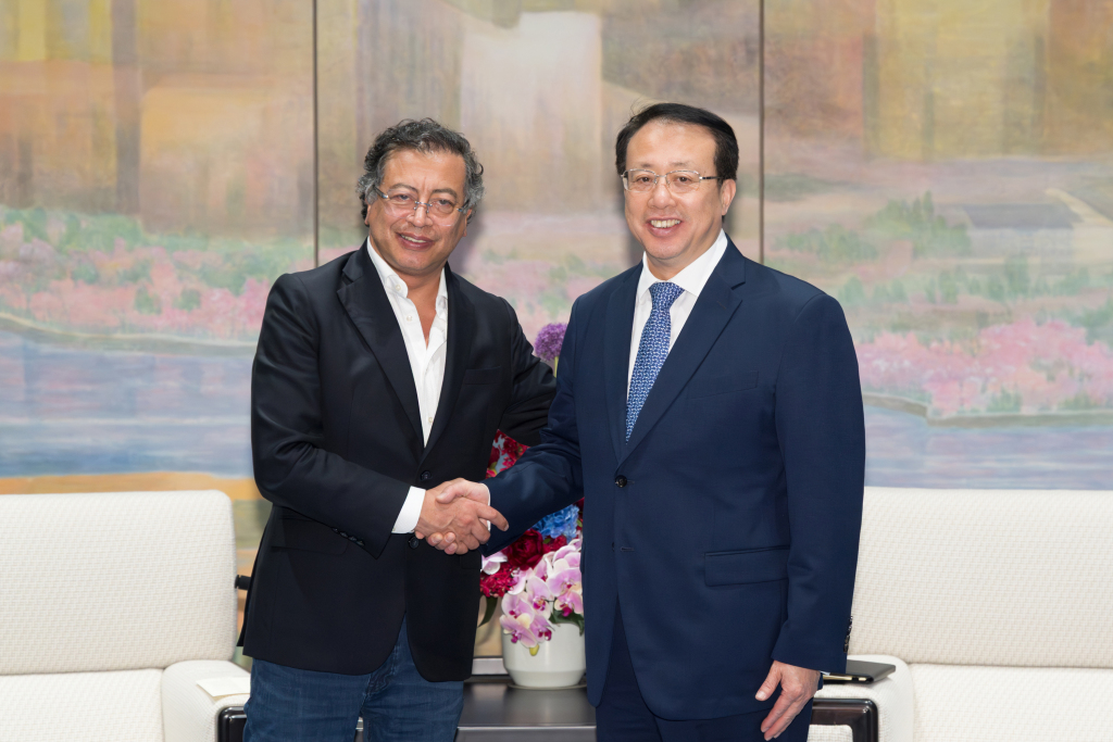 龚正会见哥伦比亚总统佩特罗  第1张 龚正会见哥伦比亚总统佩特罗  第1张