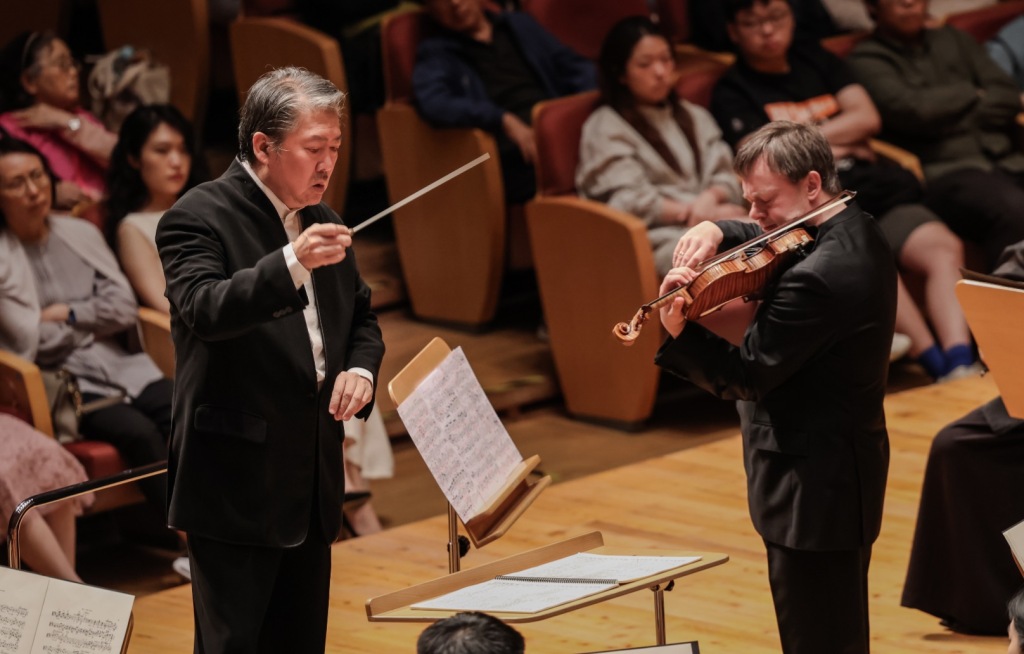 跨越三十年友情	，61岁余隆和60岁齐默尔曼在上海再度合作  第5张