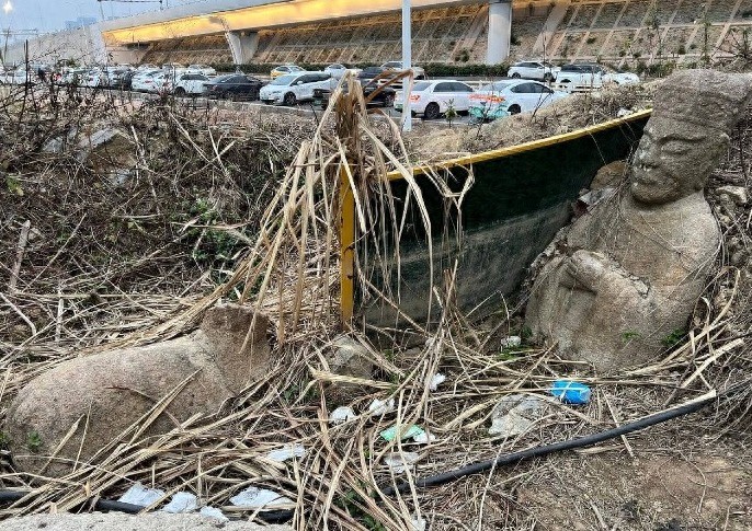 福州一宋代古墓被指沦为露天厕所	，仓山区博物馆：已设置围挡  第1张