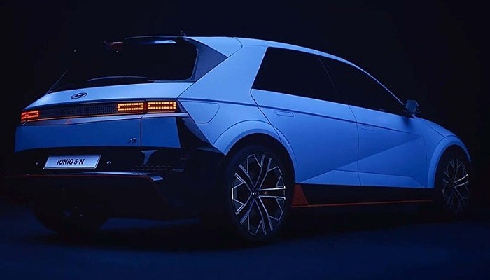 那些爆款、失利和具有标杆意义的年度车型｜回望2024⑤  第17张