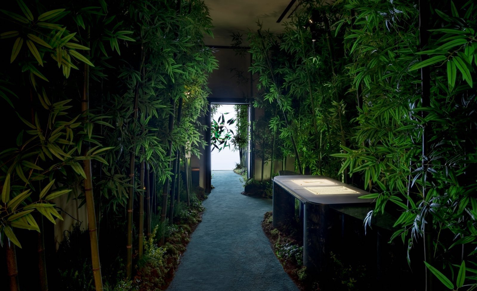 古驰在上海为竹节包举办展览，泡泡玛特盯上了《海绵宝宝》｜是日美好事物  第16张