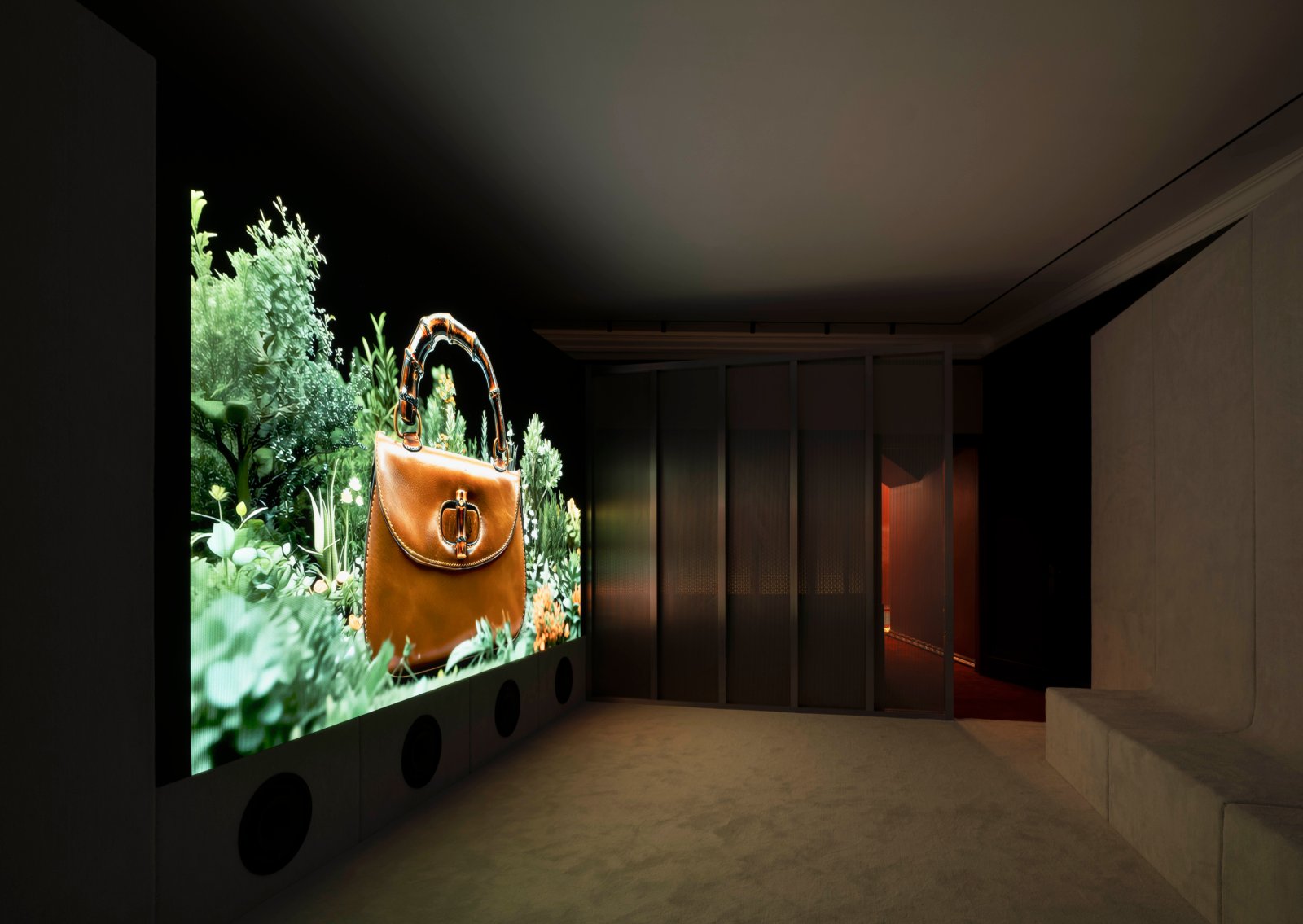 古驰在上海为竹节包举办展览，泡泡玛特盯上了《海绵宝宝》｜是日美好事物  第21张