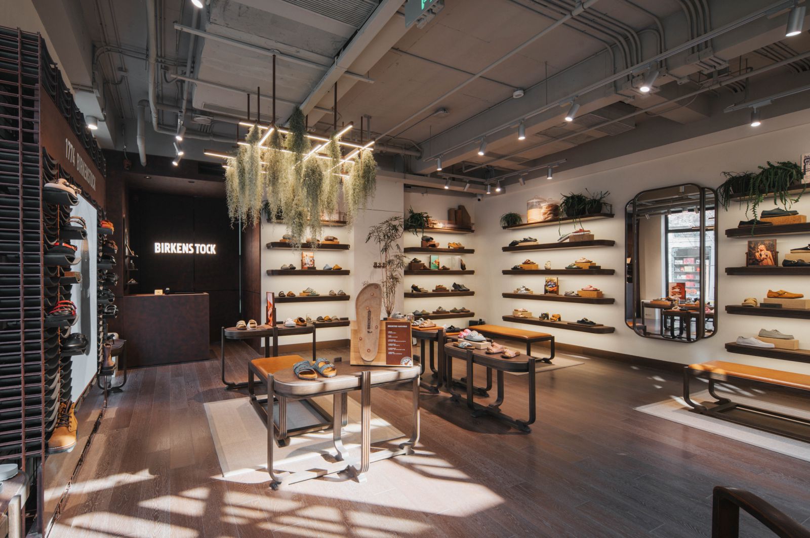 古驰在上海为竹节包举办展览，泡泡玛特盯上了《海绵宝宝》｜是日美好事物  第26张