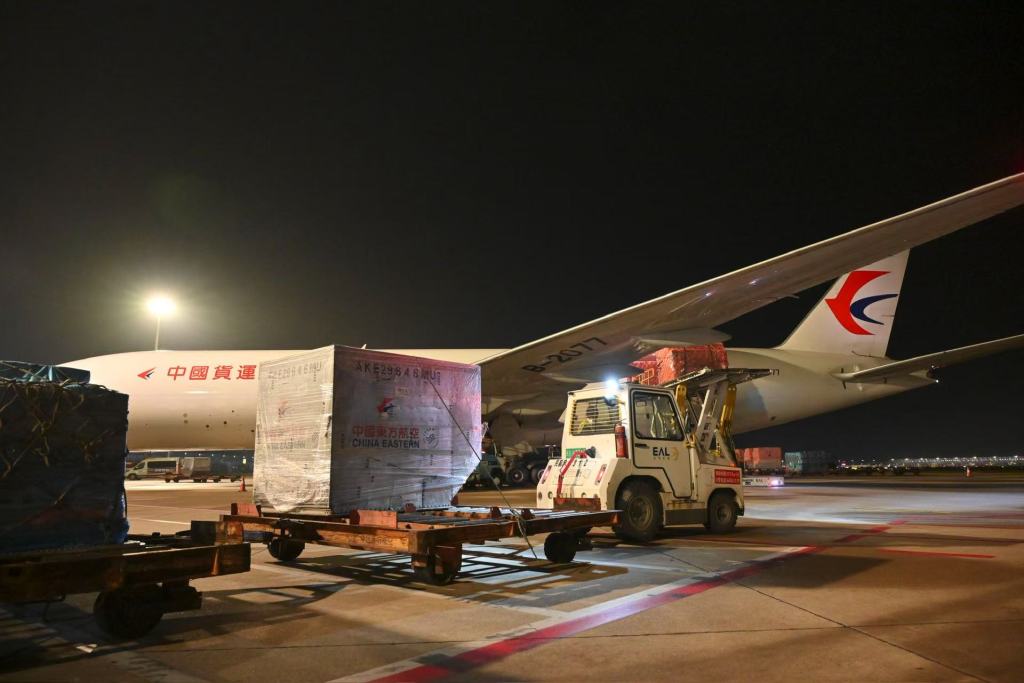 下周或迎外贸“抢出口”高峰，跨境电商敏感货物如何便利化“登机	”？  第2张