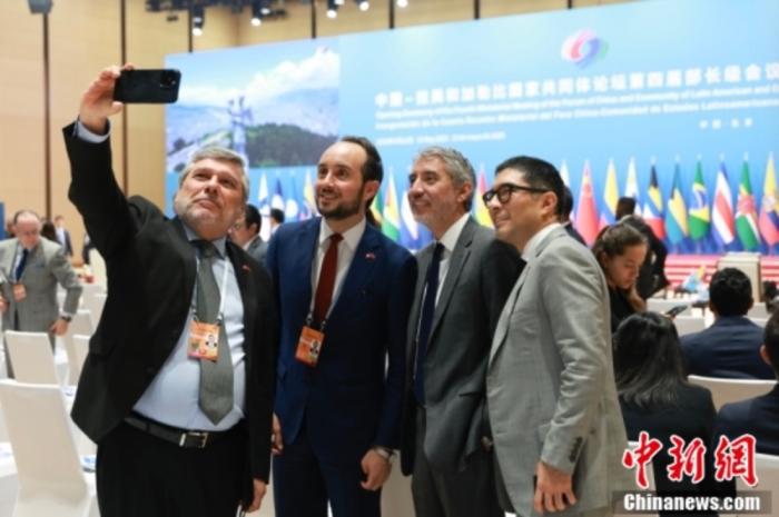 外媒关注：在世界呼唤对话的关键时期，中拉合作硕果累累  第1张